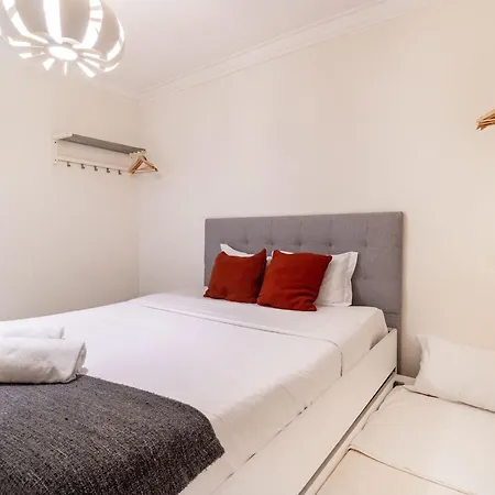 Diario De Noticias By Central Hill Apartments Apartment Lisbon