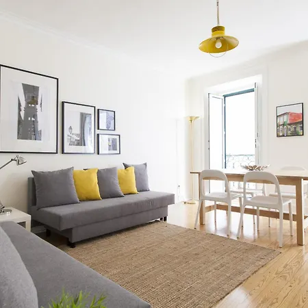 Diario De Noticias By Central Hill Apartments