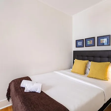 Apartment Diario De Noticias By Central Hill Apartments