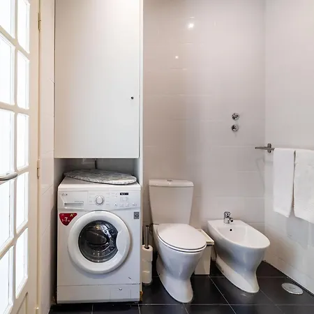 Apartment Diario De Noticias By Central Hill Apartments