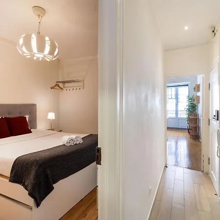 Diario De Noticias By Central Hill Apartments Lissabon
